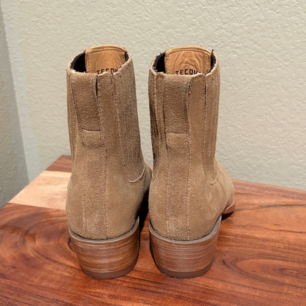 Tecovas Women’s Tan Suede Chelsea Western Boots - Picture 5 of 6